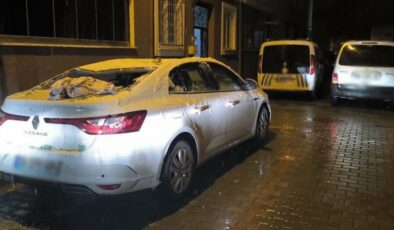 Bursa’da çatıdan otomobilin üzerine düşen kişi ağır yaralandı